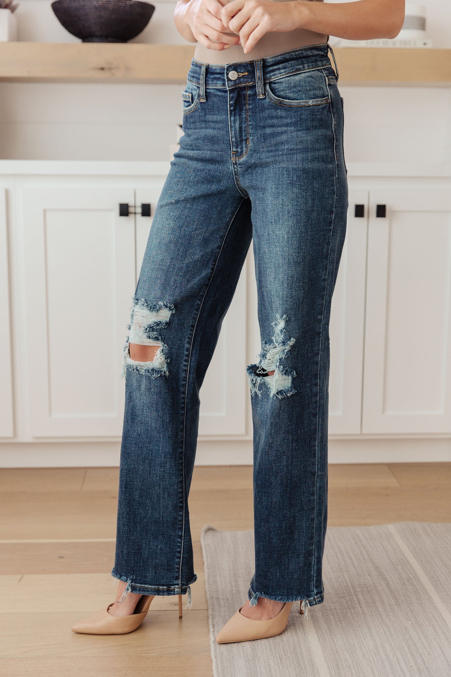 Rose High Rise 90's Straight Jeans in Dark Wash